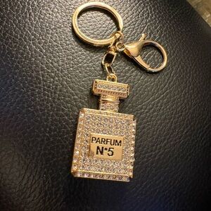 Keychain-Rhinestone inspiration Keychain Pendant,Perfume Bottle, Bag Pendant nwt